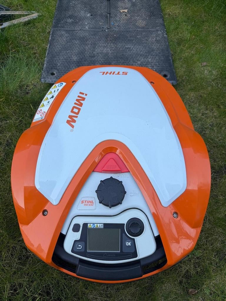 Robot tondeuse STIHL iMOW RMI 632 – complet + base – très bo, Utilisé