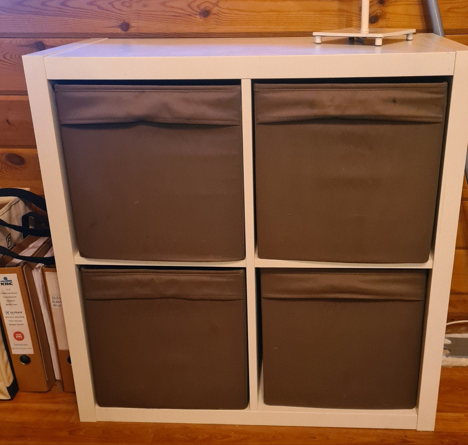 Kalax kast IKEA, Ophalen