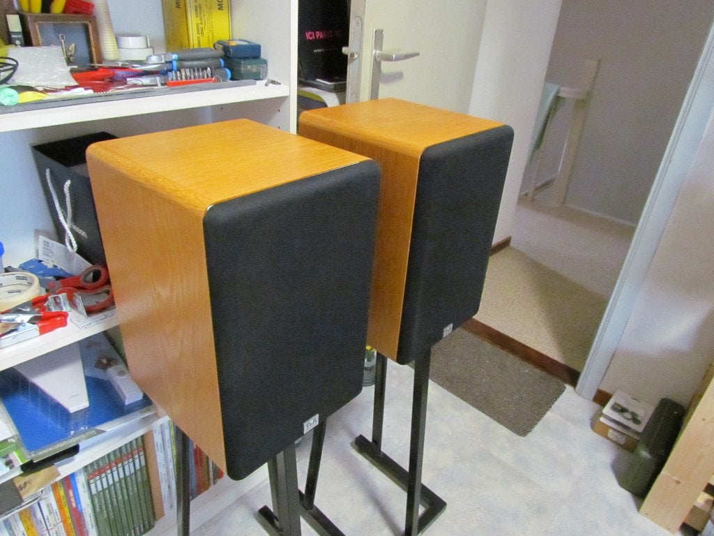 T + A  studio monitor, TV, Hi-fi & Vidéo, Enceintes, Bass-reflex, 60 à 120 watts, Enlèvement, Utilisé