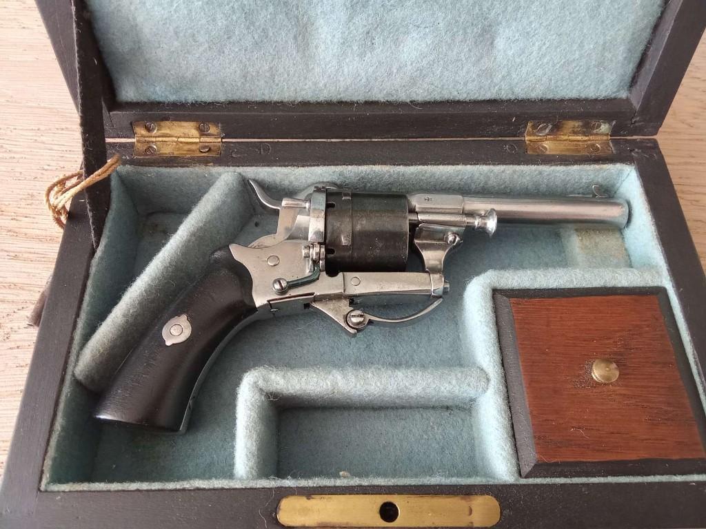 Penvuur revolver 7mm in doos, Verzamelen, Militaria | Algemeen, Ophalen of Verzenden