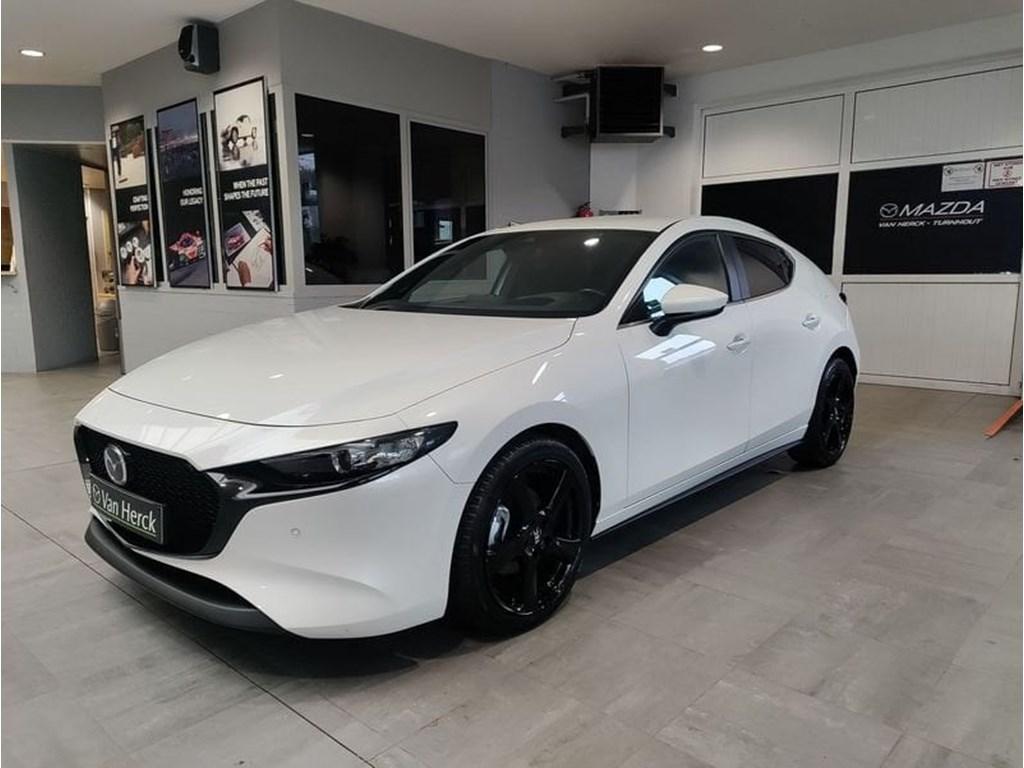 Mazda Protege 2.0 SKYACTIV-G M Hybrid SkyDrive AUT 150pk, Wit, Bedrijf, 5 deurs, 90 kW