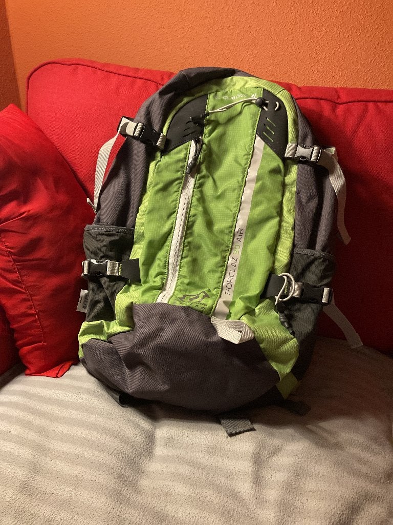 Sac à dos randonnée  Quechua, gris et vert, Forclaz 30 air, Enlèvement, Utilisé, Sac à dos
