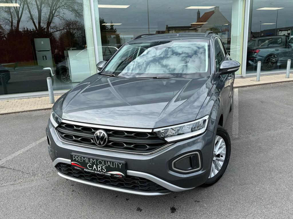 Volkswagen T-Roc CARPLAY / CAMERA / ZETELVERWARMING / NAVIGA, Auto's, Volkswagen, Automaat, Stof, 4 cilinders, Bedrijf