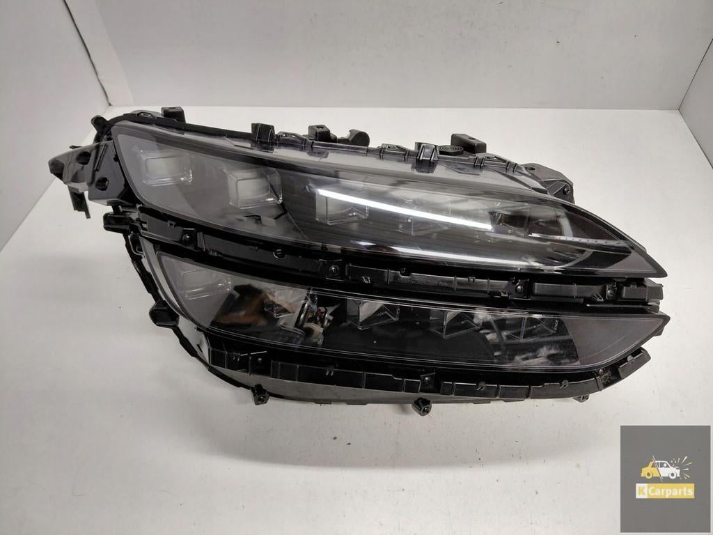 Genesis, Genesis GV60 Full Led lamp rechts, Fabrikant BV, Gebruikt, Info@fabrikant.eu, Fabrikantstraat 1
1000 AA  Amsterdam, NL