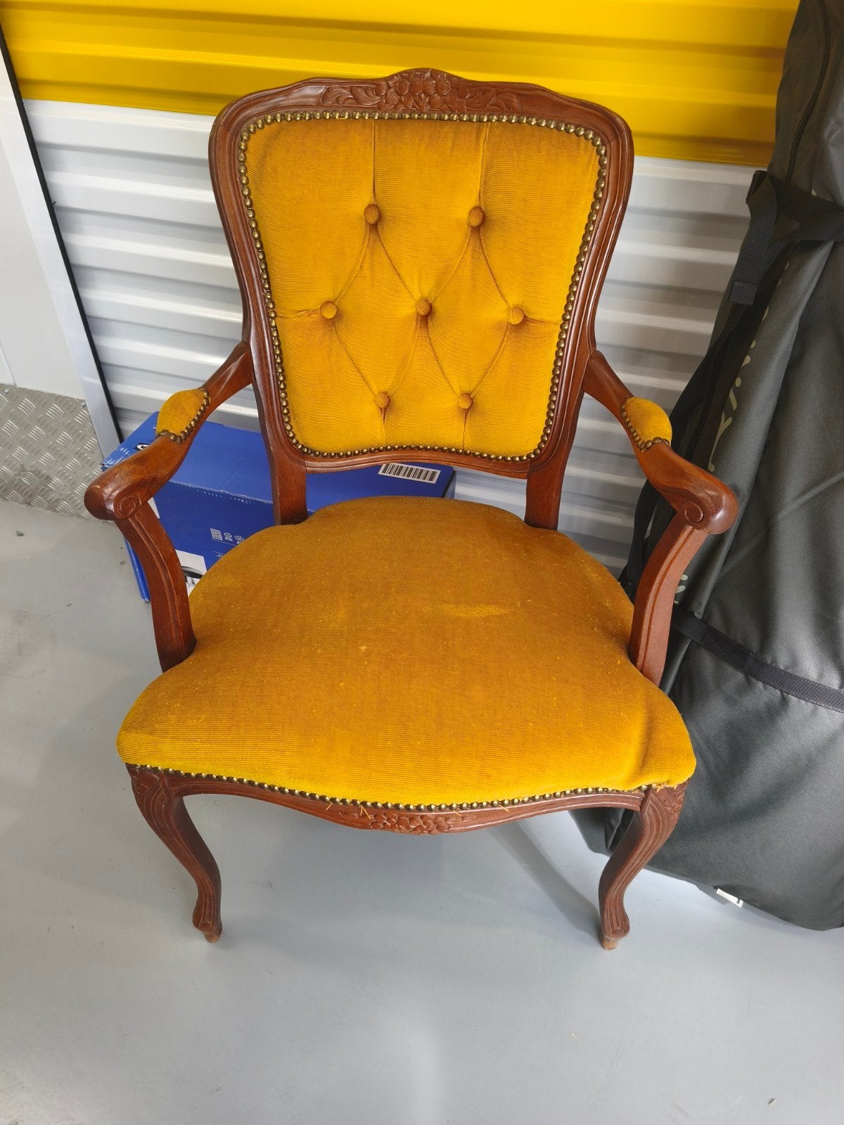 fauteuil style Louis XV antiquité, Enlèvement