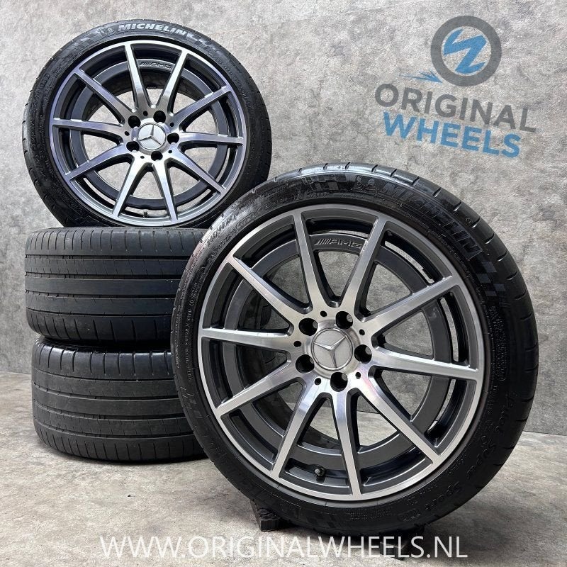 18 inch originele C63 AMG velgen + zomerbanden MB C klasse C, Autos : Pièces & Accessoires, Pneus et Jantes, 245 mm, Pneus été