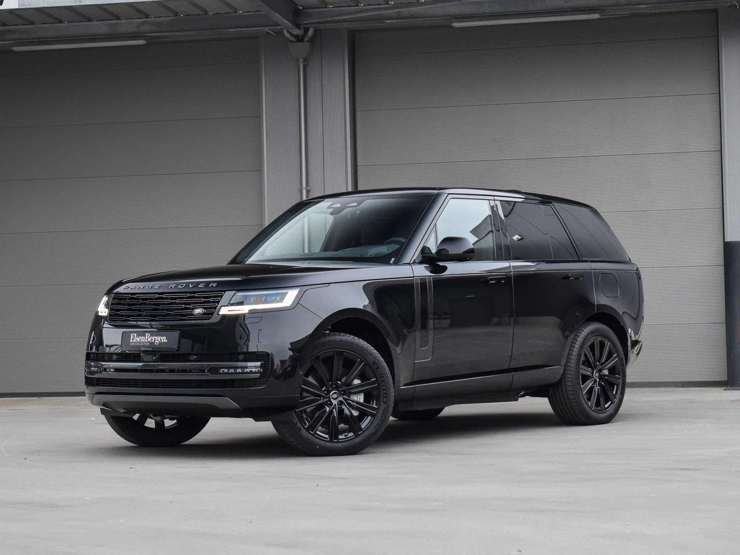 Land Rover Range Rover HSE P550e PHEV - NIEUW - DIRECT BESCH, Autos, Land Rover, Cuir, 2997 cm³, Entreprise, Noir
