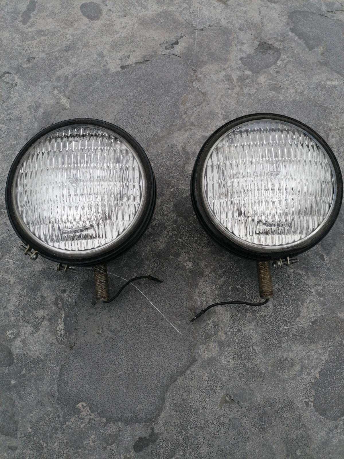 2 oude koplampen made usa, Auto-onderdelen, Ophalen of Verzenden
