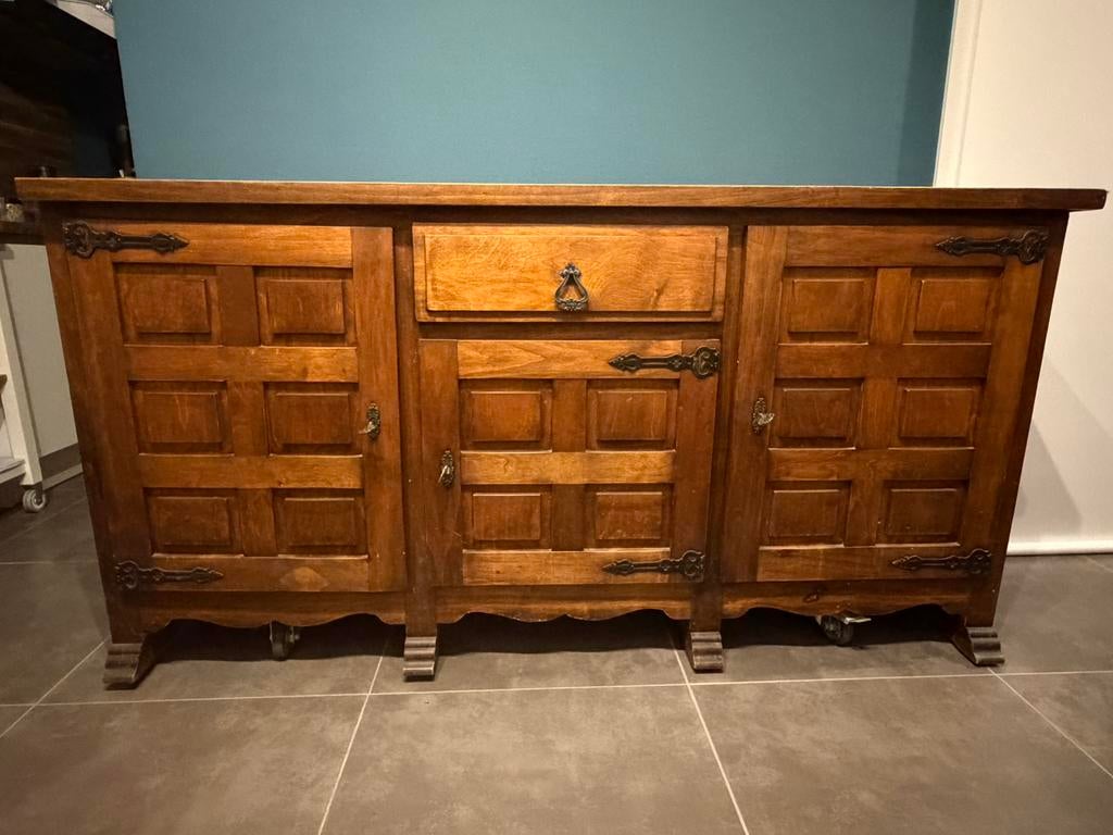 Houten dressoir, Huis en Inrichting, Kasten | Dressoirs, Ophalen, Gebruikt, Met deur(en), 150 tot 200 cm