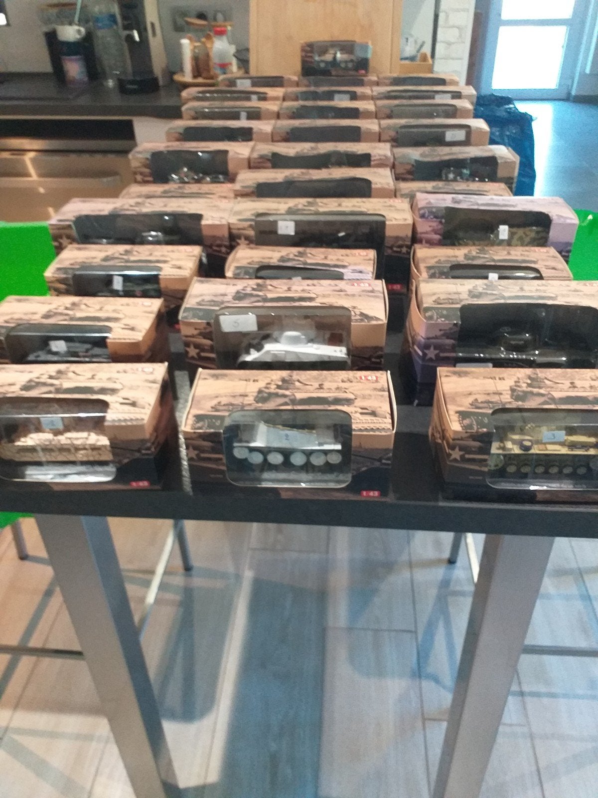 31 Tanks ( 1 ), Collections