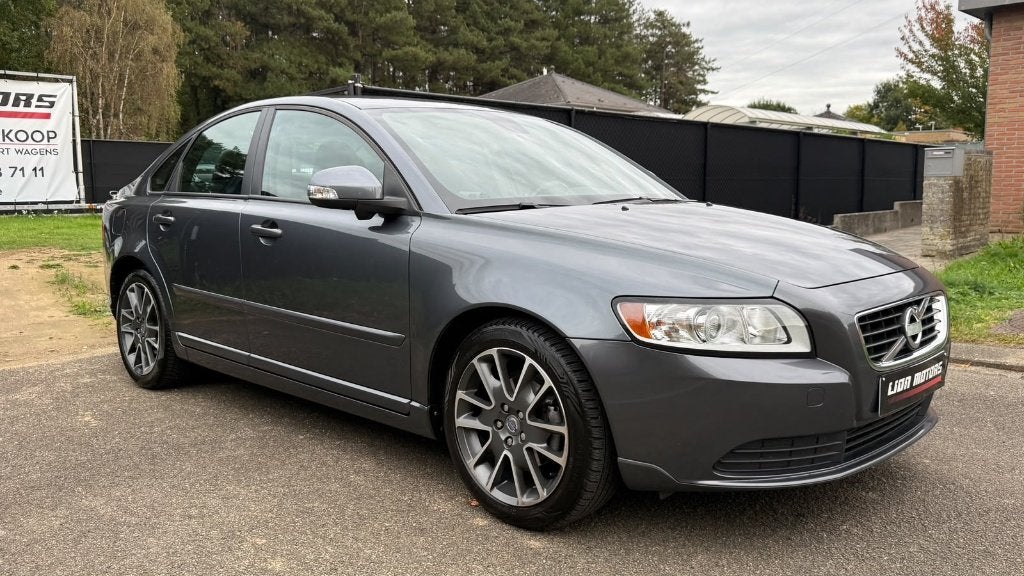 Volvo S40 1.6 Hdi | Zeer Nette Staat - Sportvelgen |, Auto's, Voorwielaandrijving, Zwart, 4 cilinders, Leder