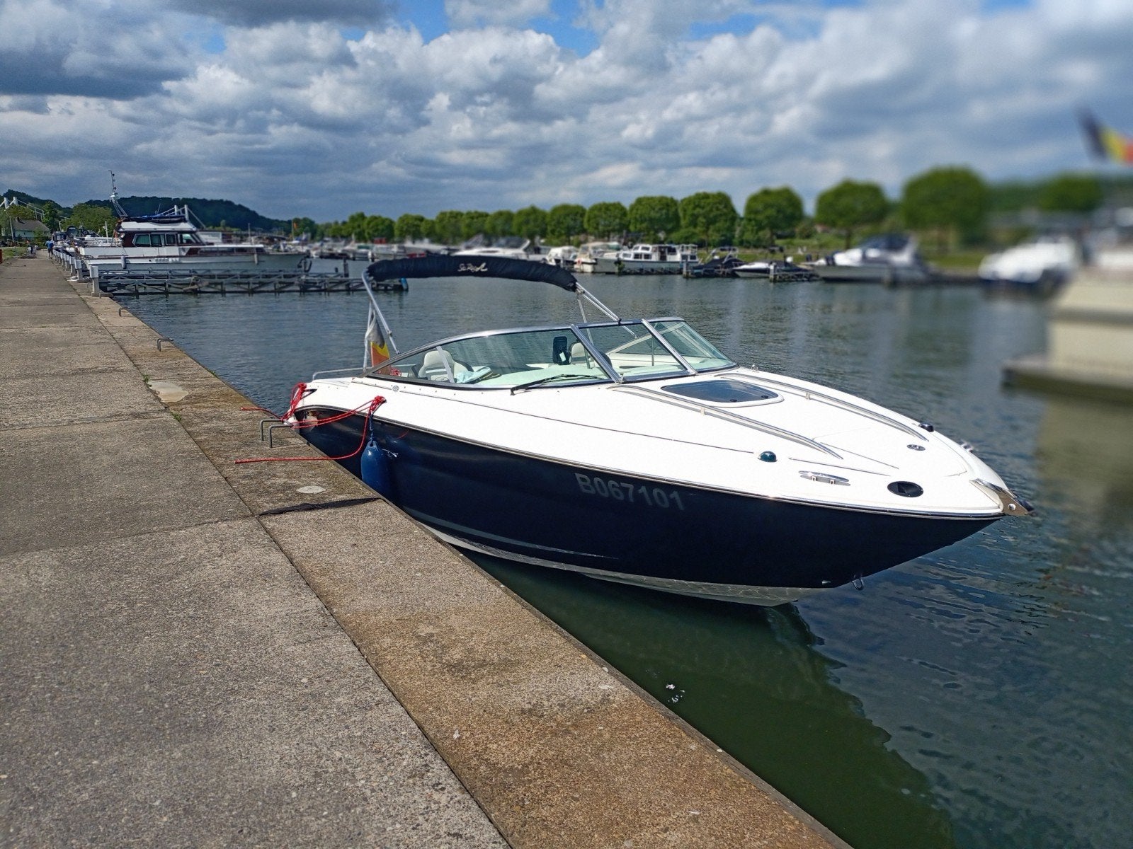 Sea ray sun sport europe 220 bwj 2008 + riba trailer, Ophalen, Binnenboordmotor, Zo goed als nieuw, Sea Ray