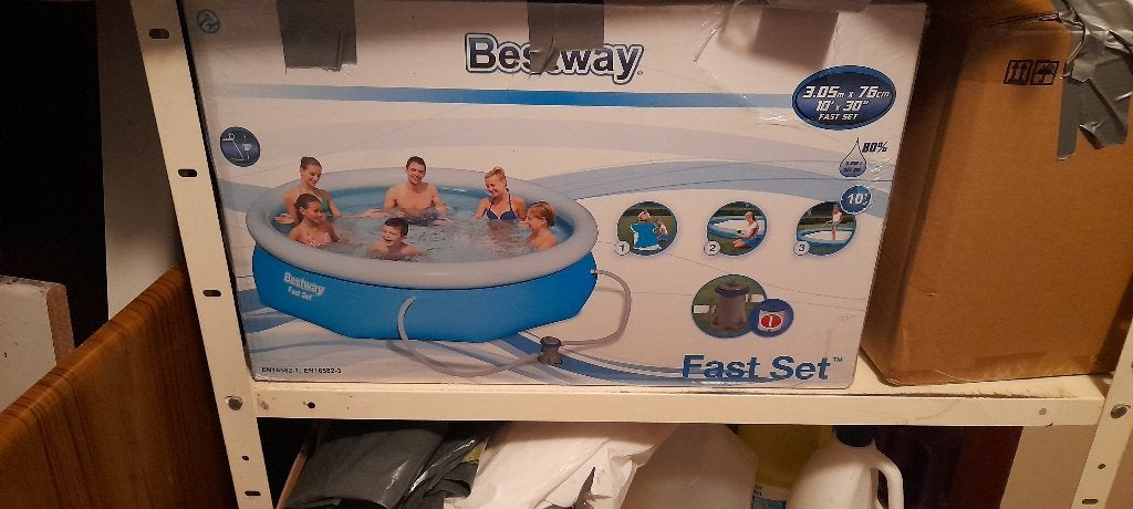 opblaasbaar zweùbad met filtezre, Ophalen, Zo goed als nieuw