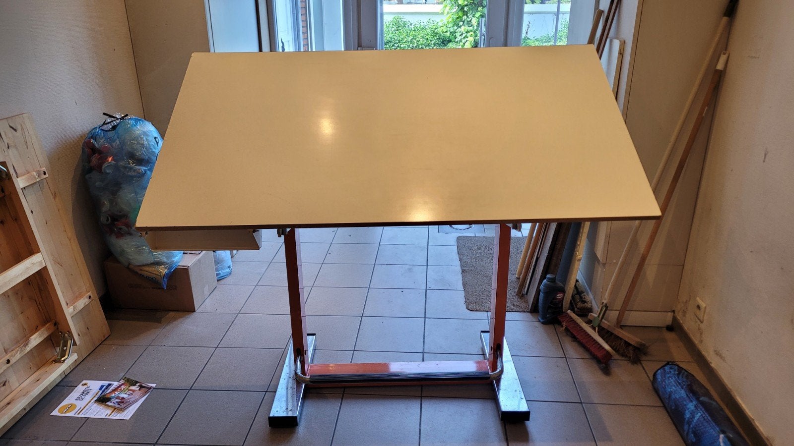 table a dessiner, Enlèvement