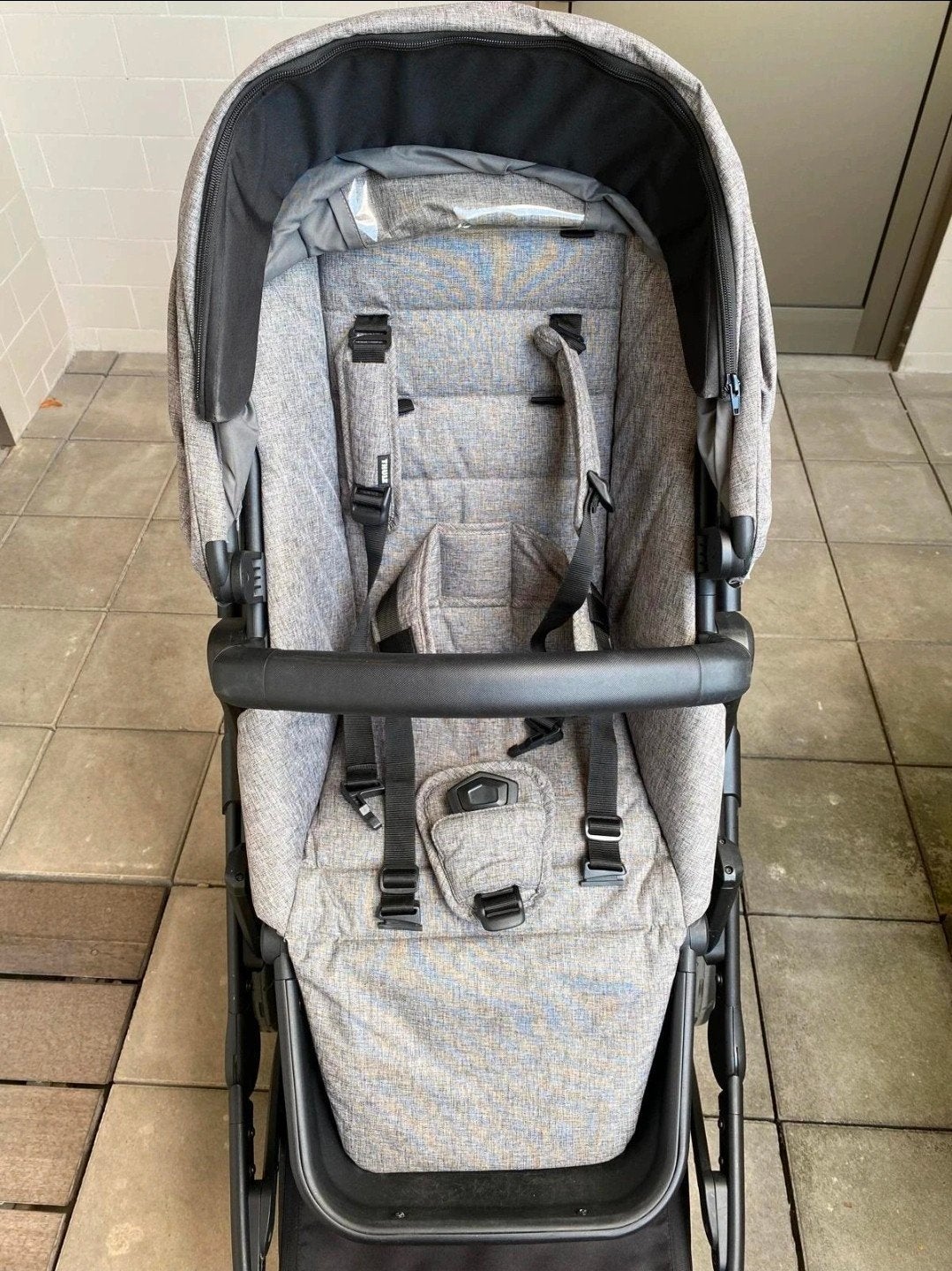 Thule sleek kinderwagen met reiswieg, Zo goed als nieuw, Combiwagen, Verstelbare duwstang, Ophalen
