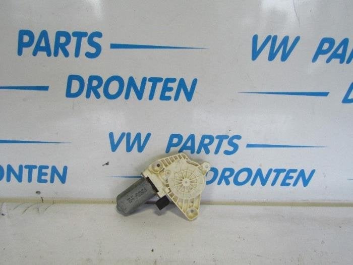 Ruitmechaniek 4Deurs links-voor van een Volkswagen Passat, Gebruikt, -, Volkswagen, -