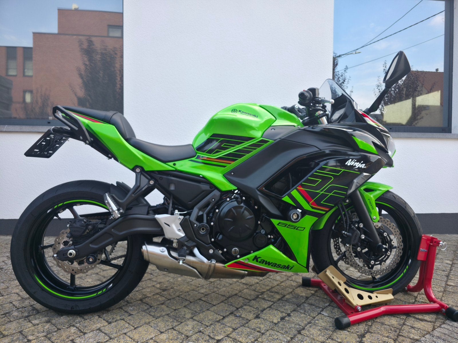 Kawasaki Ninja 650 - 2800Km - 35Kw/A2 - Garantie - Nieuwstaa, Motoren, 2 cilinders, Bedrijf, Sport, 620 cc