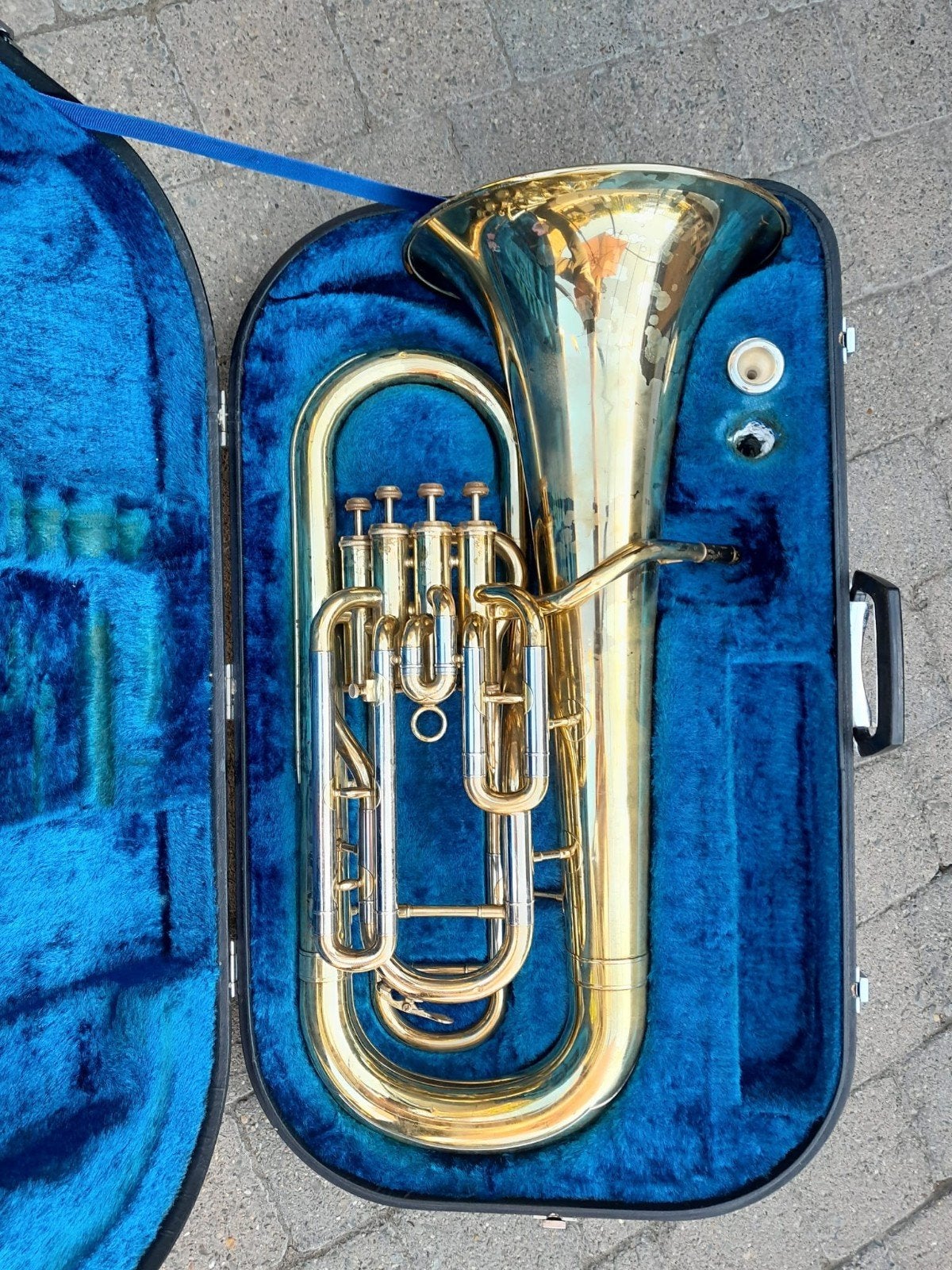 Yamaha euphonium 4 ventielen nr 321, Muziek en Instrumenten, Blaasinstrumenten | Tuba's, Ophalen