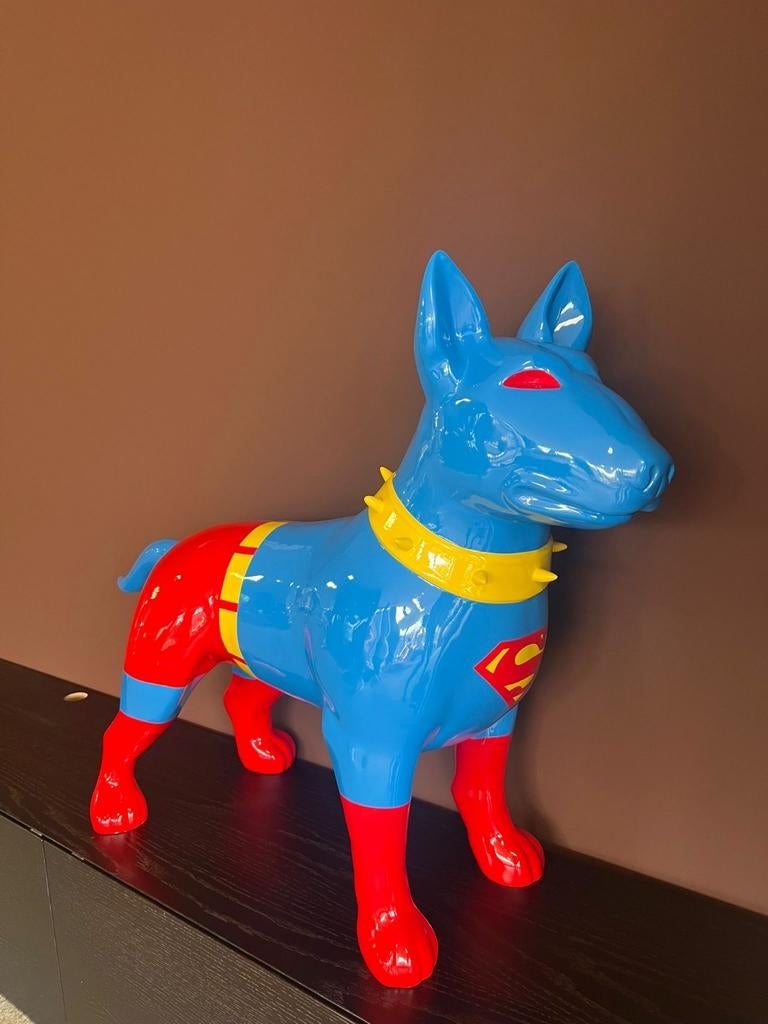 Superman hond beeld, Ophalen