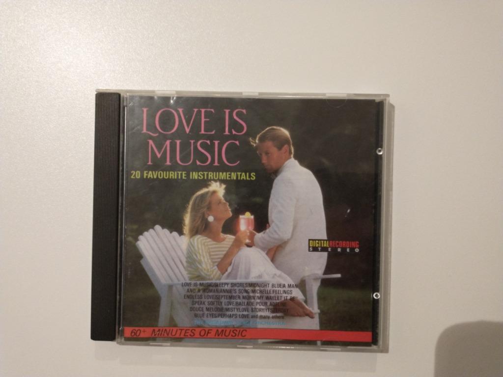 * CD Love is Music, Ophalen of Verzenden, Gebruikt, Pop
