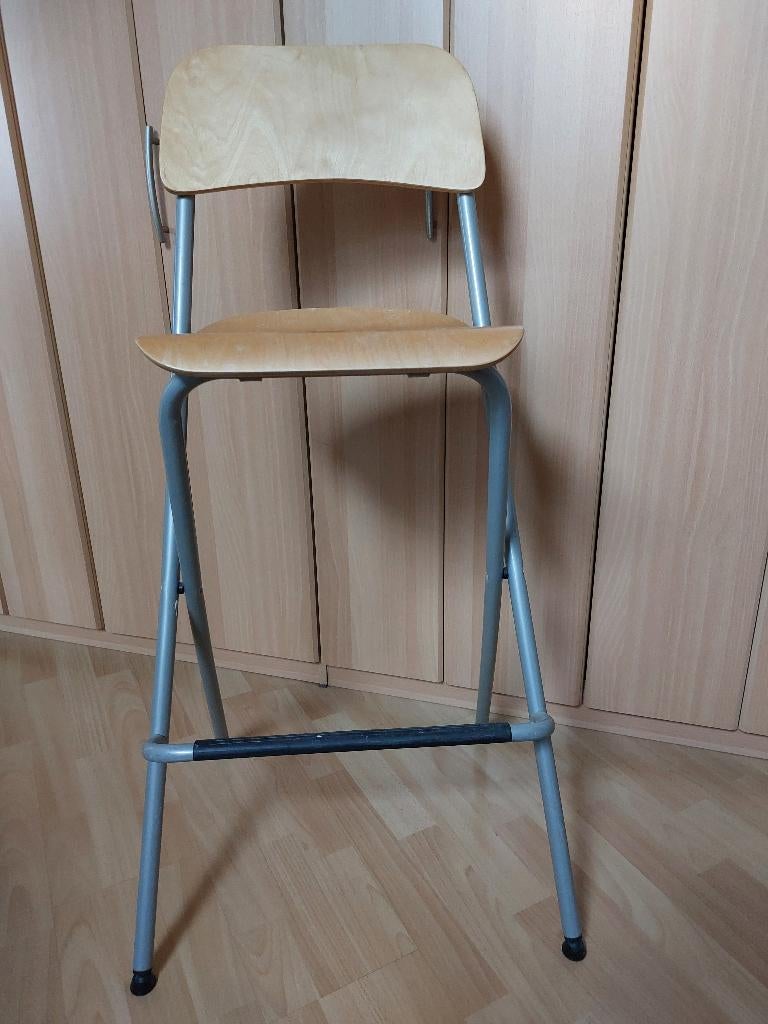 Opklapbare barkruk, Huis en Inrichting, Barkrukken, Ophalen, Gebruikt, Met voetsteun, 90 cm of meer