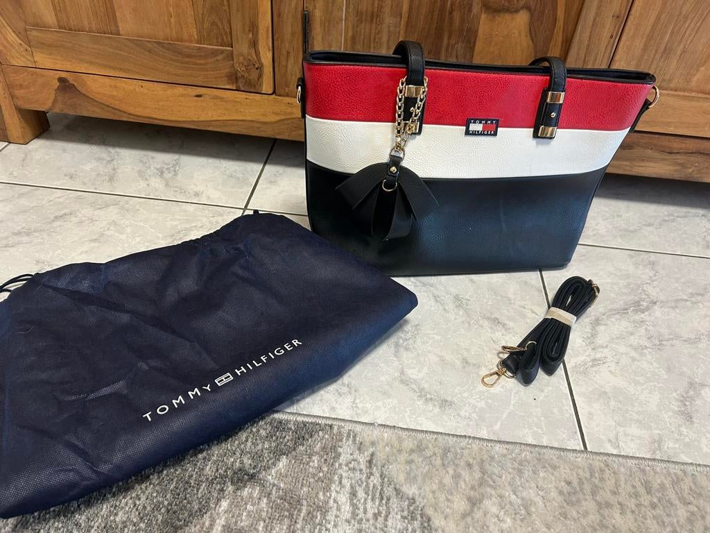 Handtas tommy hilfiger, Ophalen, Zo goed als nieuw