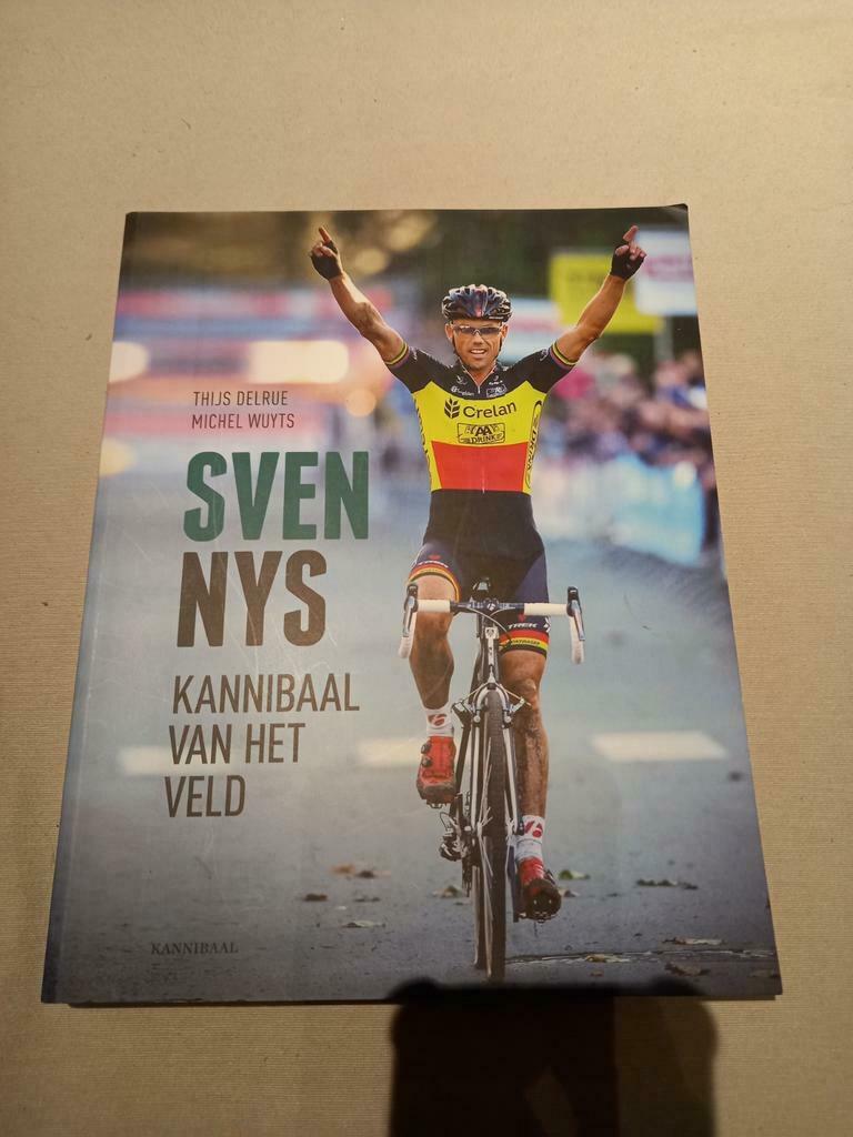 Thijs Delrue - Sven Nys, Enlèvement ou Envoi, Comme neuf, Thijs Delrue; Michel Wuyts