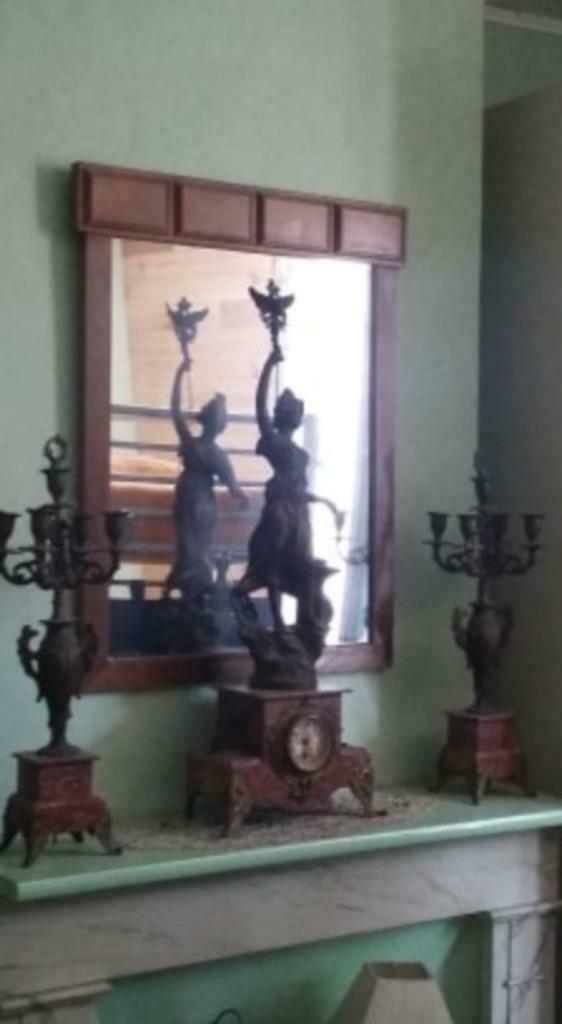 garniture de cheminée, Enlèvement