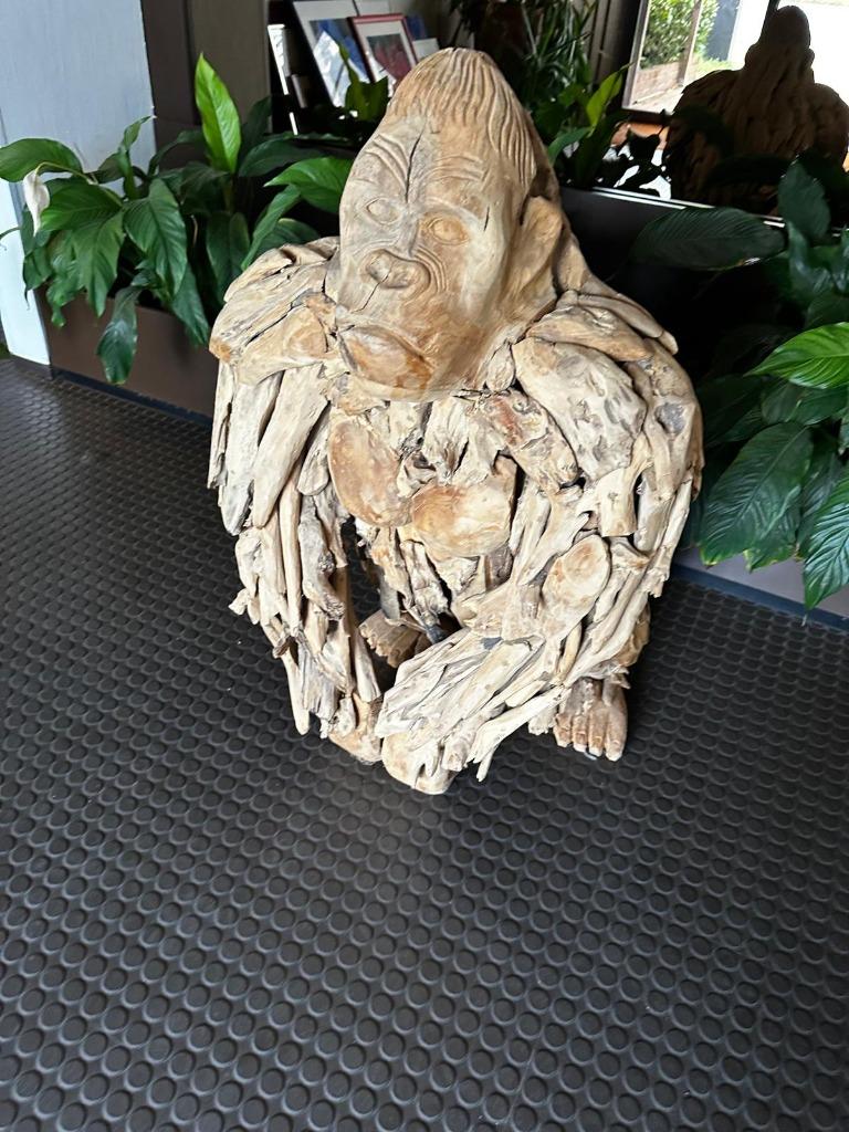 drijfhout gorilla, Ophalen