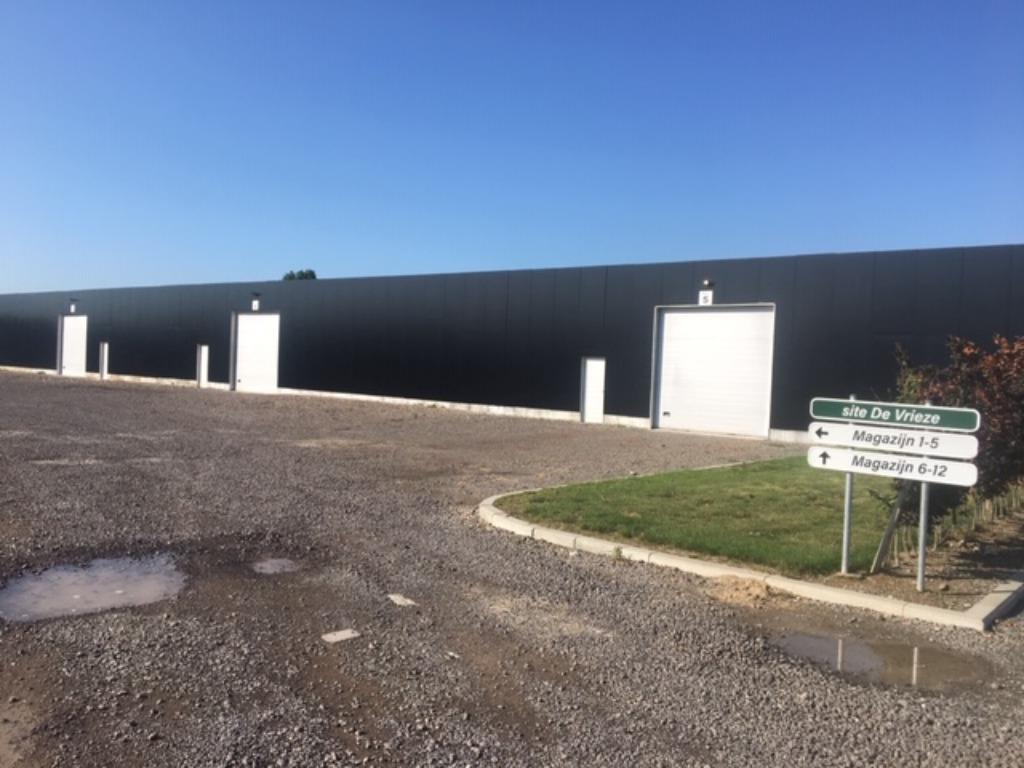 Geïsoleerd magazijn te huur in oosterzele, 230 m², Stock ou Remise