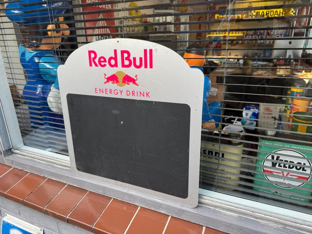 Ancien panneau d'affichage/tableau noir Redbull, Enlèvement ou Envoi, Utilisé, Panneau publicitaire