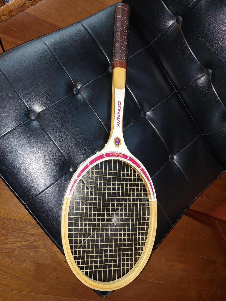 Retro tennisracket donnay, Ophalen