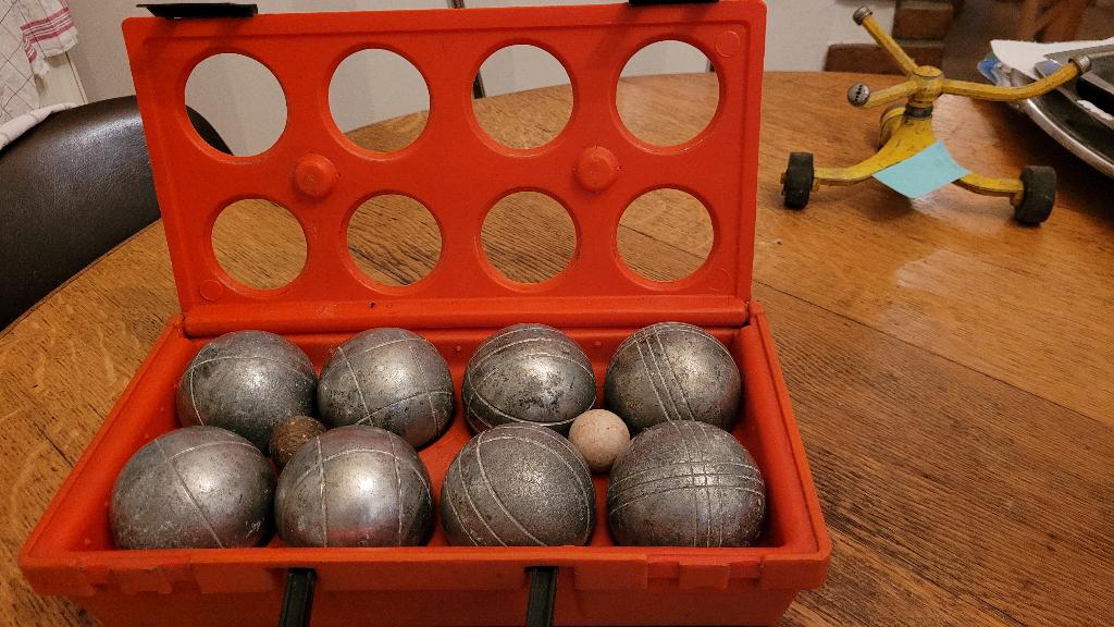 Boules de pétanque, Ophalen, Gebruikt, Bal