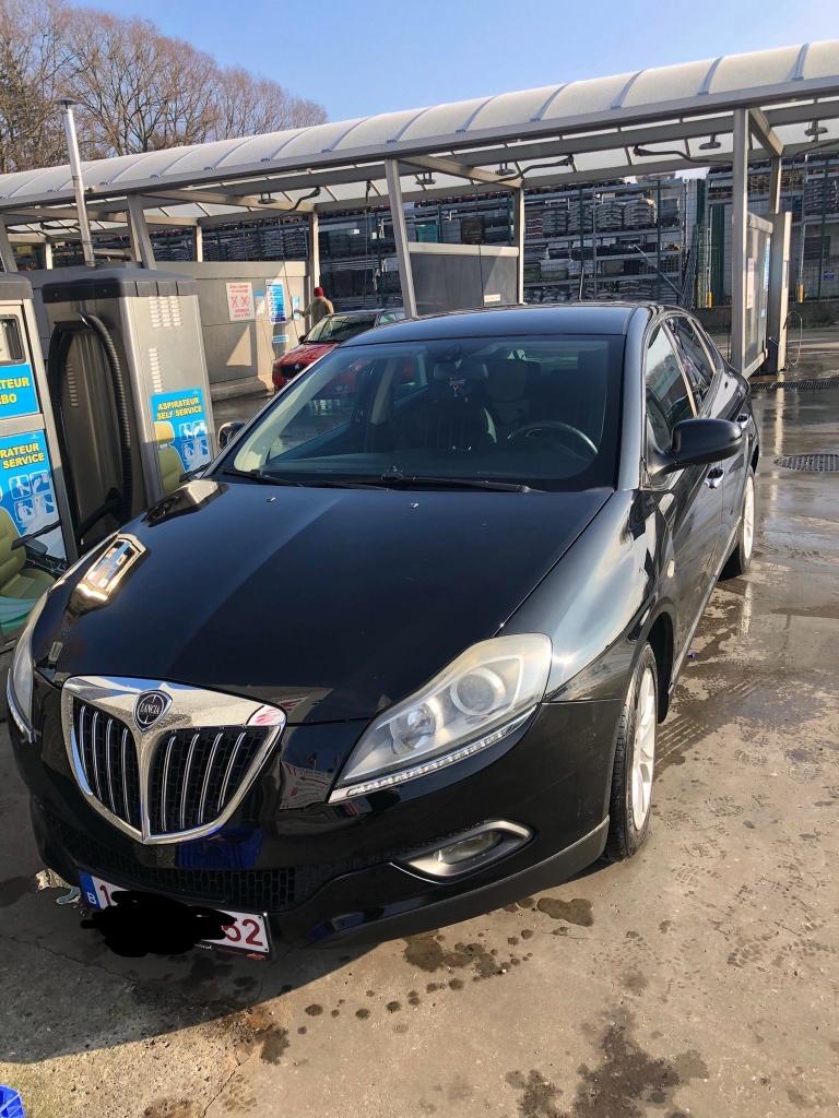 Lancia Delta - In beslag te nemen 1700€, Auto's, Lancia, Euro 5, Overige bekleding, Zwart, 5 deurs