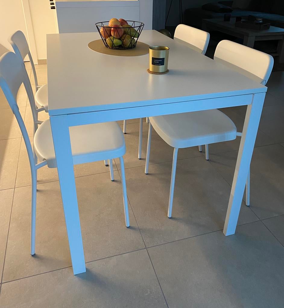 Ikea Melltorp tafel met 4 stoelen, Enlèvement