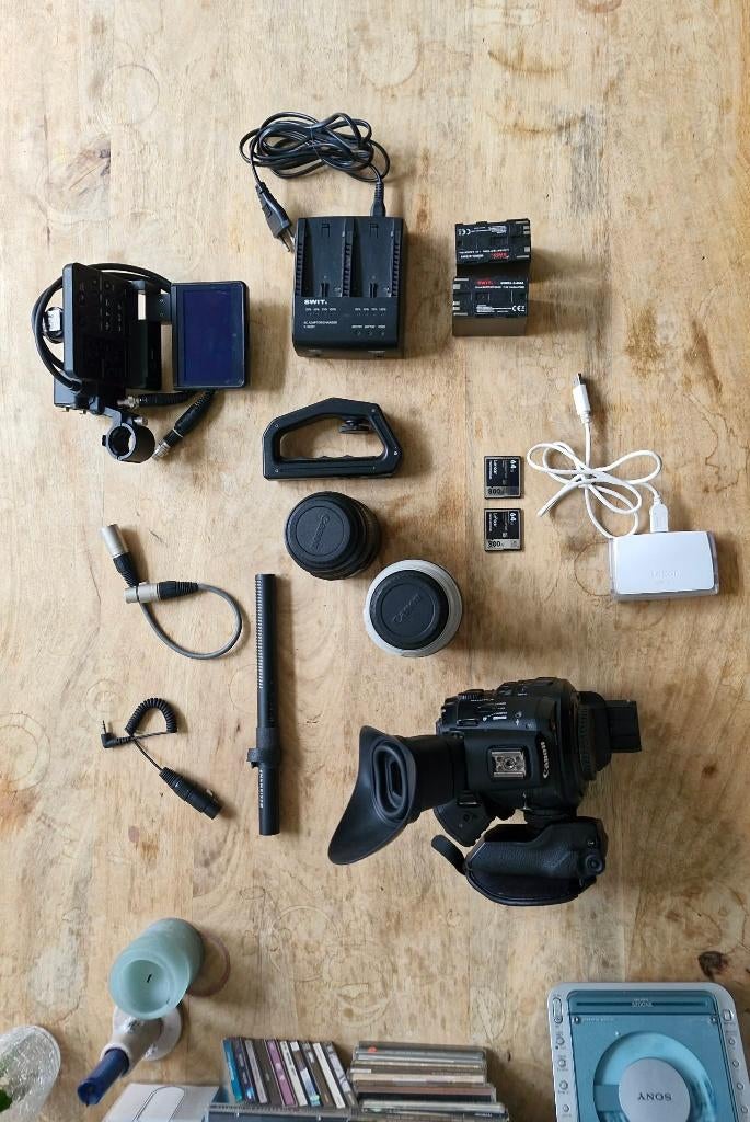 Canon EOS C300 + Lenzen + Accessoires, Ophalen of Verzenden, Gebruikt