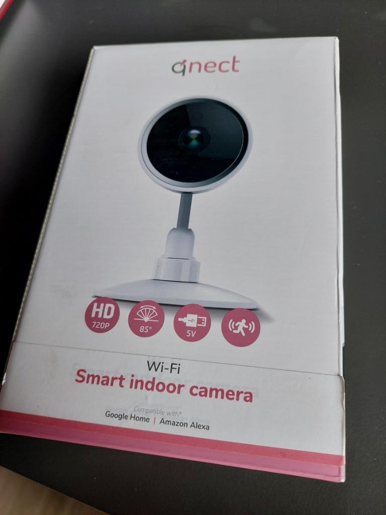 qnect indoor camera wifi, Ophalen, Zo goed als nieuw, Binnencamera