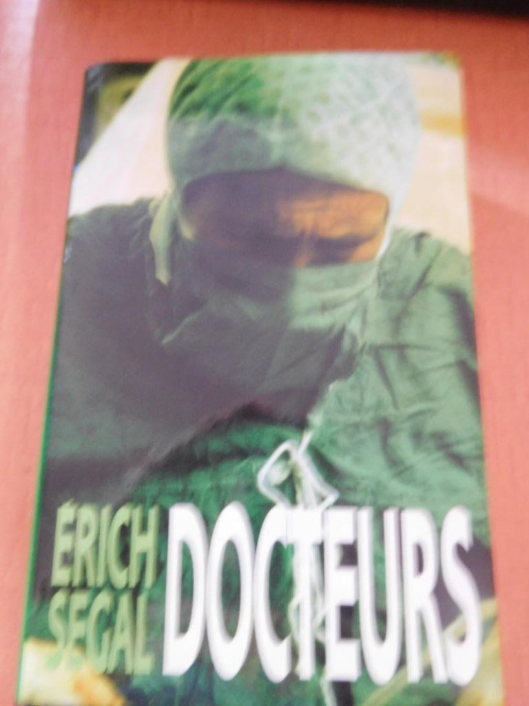 Boek: Doctors van Erich Segal, Boeken, Romans, Ophalen of Verzenden, Zo goed als nieuw, Segal