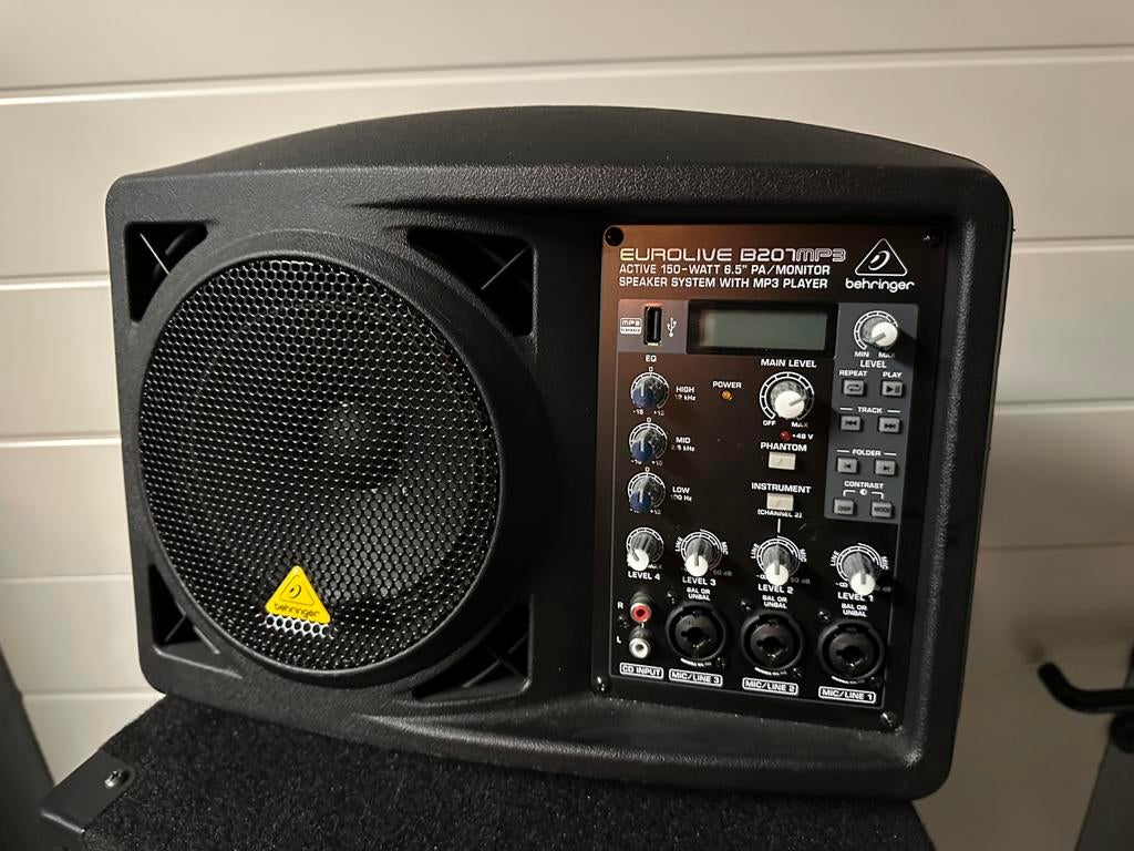 Behringer Eurolive B207mp3, Audio, Tv en Foto, Luidsprekerboxen, Ophalen, Zo goed als nieuw