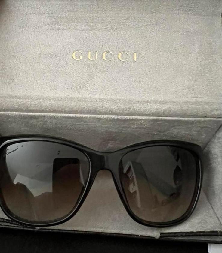Gucci dames zonnebril - origineel en in nieuwstaat, Ophalen of Verzenden, Zo goed als nieuw, Zonnebril