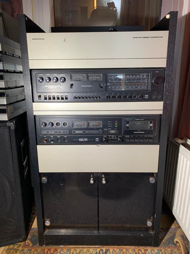 Chaîne Hifi Grundig avec meuble et platine, TV, Hi-fi & Vidéo, Enlèvement, Comme neuf