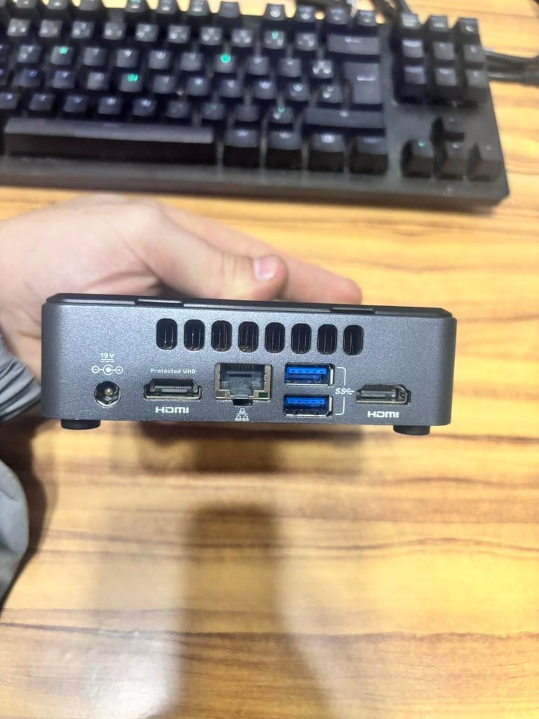 Mini PC Intel NUC i5 – Compact et performant, Enlèvement ou Envoi, Comme neuf, SSD