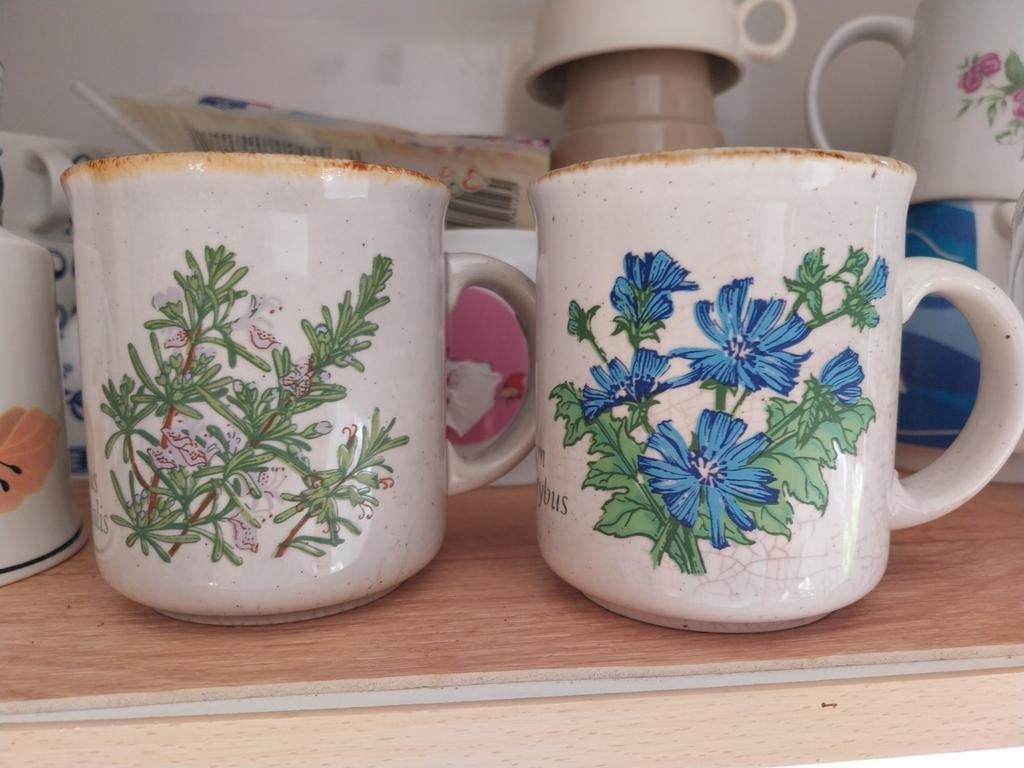 Tasses motif floral vintage, Enlèvement
