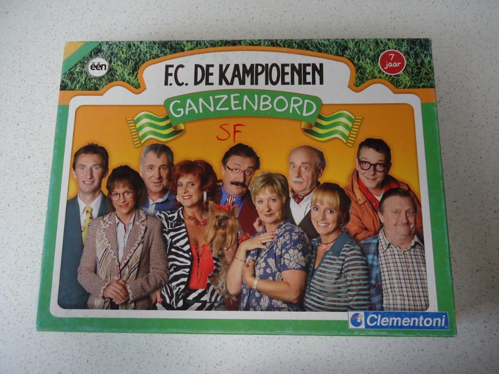 Ganzenspel van "FC De Kampioenen" van Clementoni., Vijf spelers of meer, Ophalen of Verzenden, Gebruikt, Clementoni
