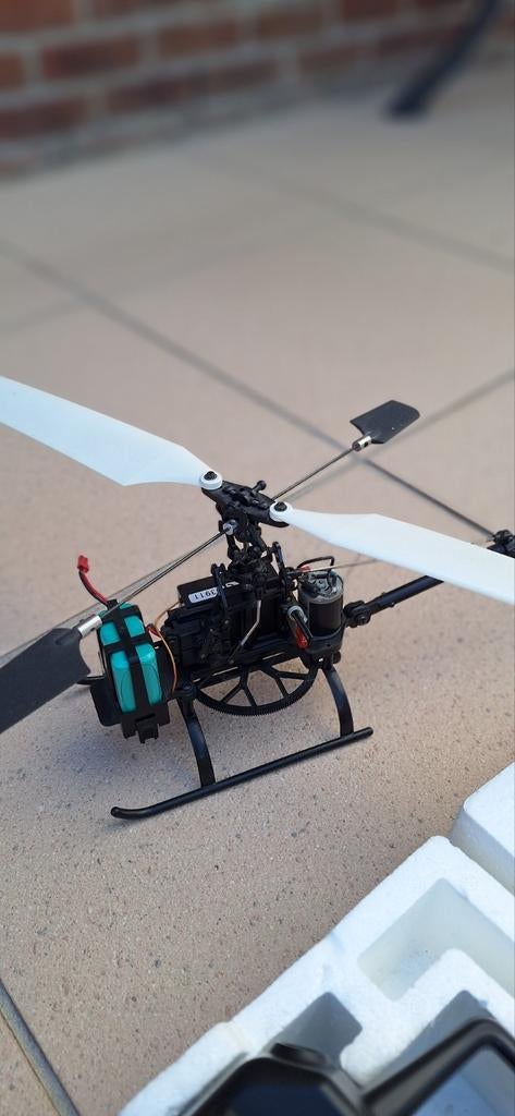 Vintage heli, Hobby en Vrije tijd, Modelbouw | Radiografisch | Helikopters en Quadcopters, Ophalen, Gebruikt