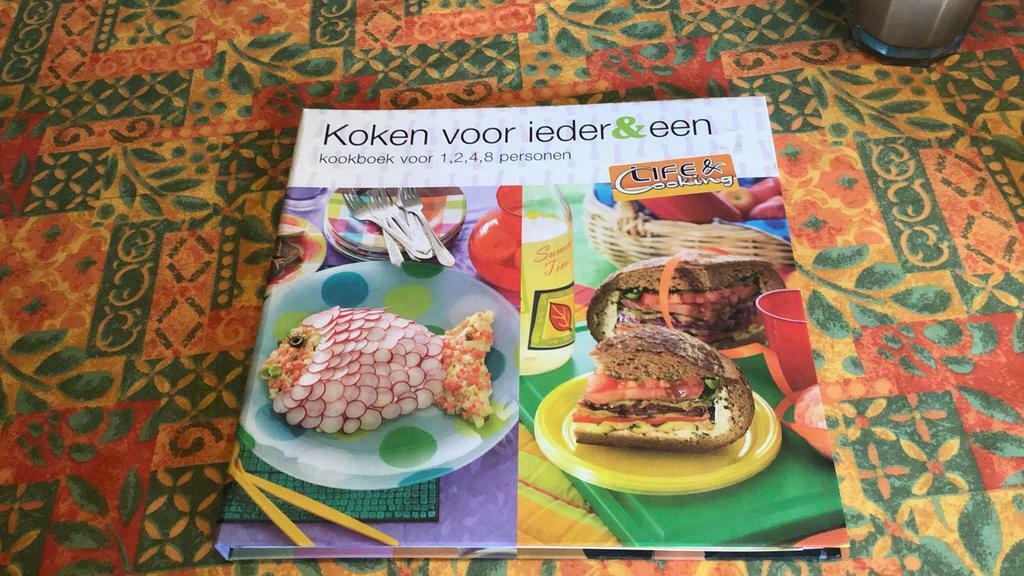 Cuisiner pour tout le monde & un (W), Enlèvement ou Envoi, Comme neuf, Pays-Bas et Belgique