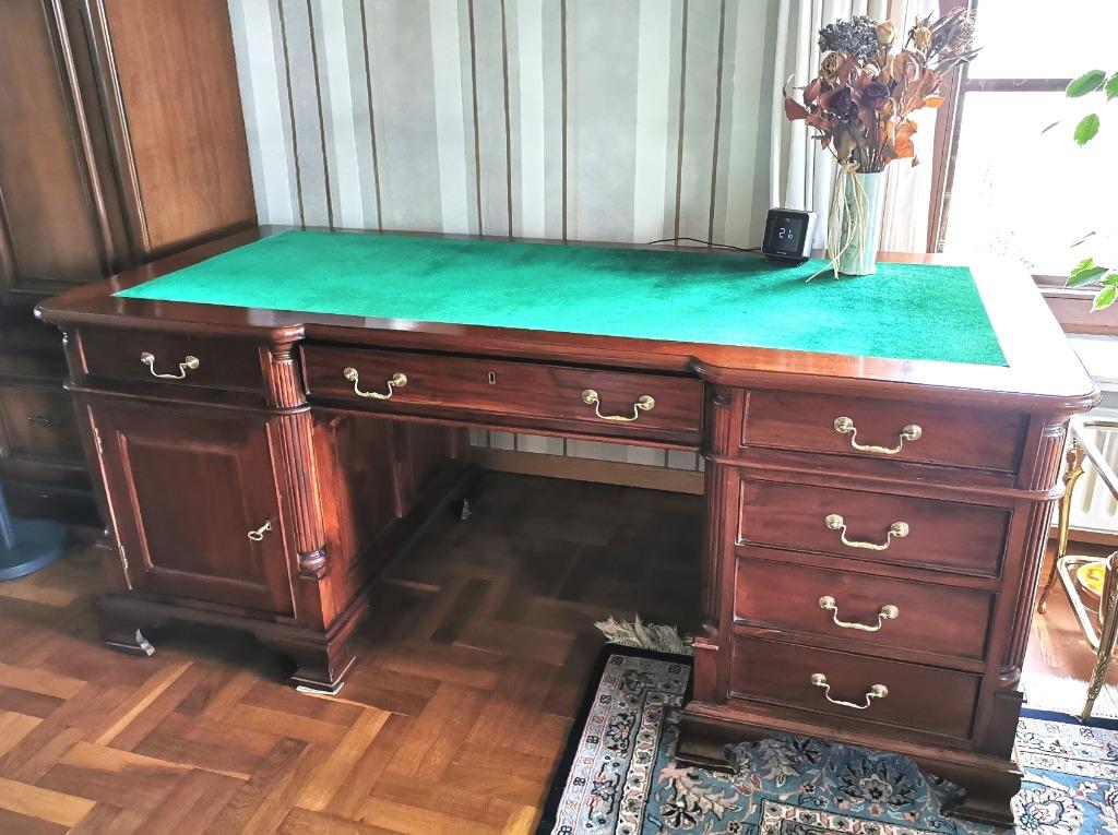 Klassiek partnerbureau in massief hout, Antiek en Kunst, Antiek | Meubels | Kasten, Ophalen
