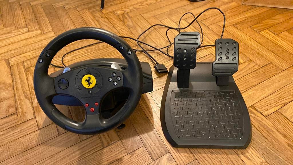 Ferrari stuur en pedalen, Games en Spelcomputers, Ophalen, Zo goed als nieuw