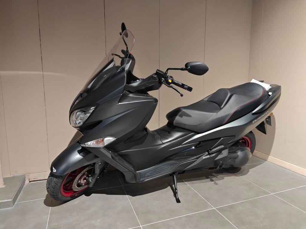 Suzuki Burgman 400, Motos, Scooter, Entreprise, 12 à 35 kW, 1 cylindre