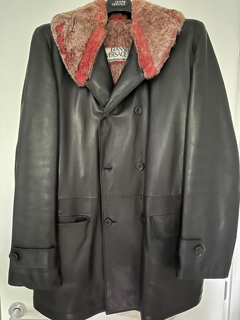 Lederen winterjas Gianni Versace, Ophalen, Bruin, Maat 48/50 (M), Zo goed als nieuw